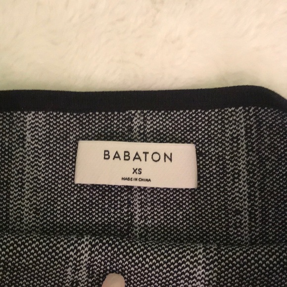 ❄️3 FOR $50❄️ Babaton Tube Top - Picture 3 of 3